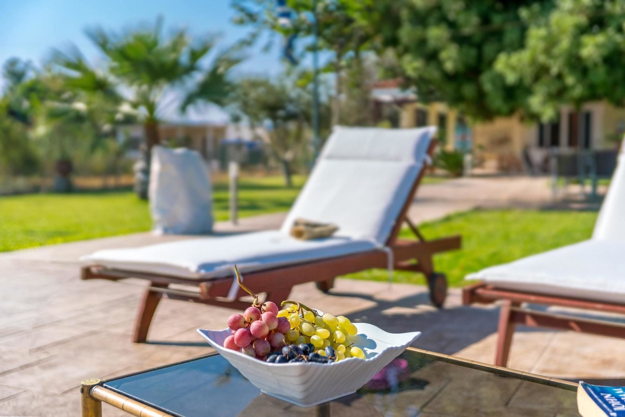 Maria'S Seaside Villa - House With 3 Rooms In Marathon, With Wonderful エクステリア 写真