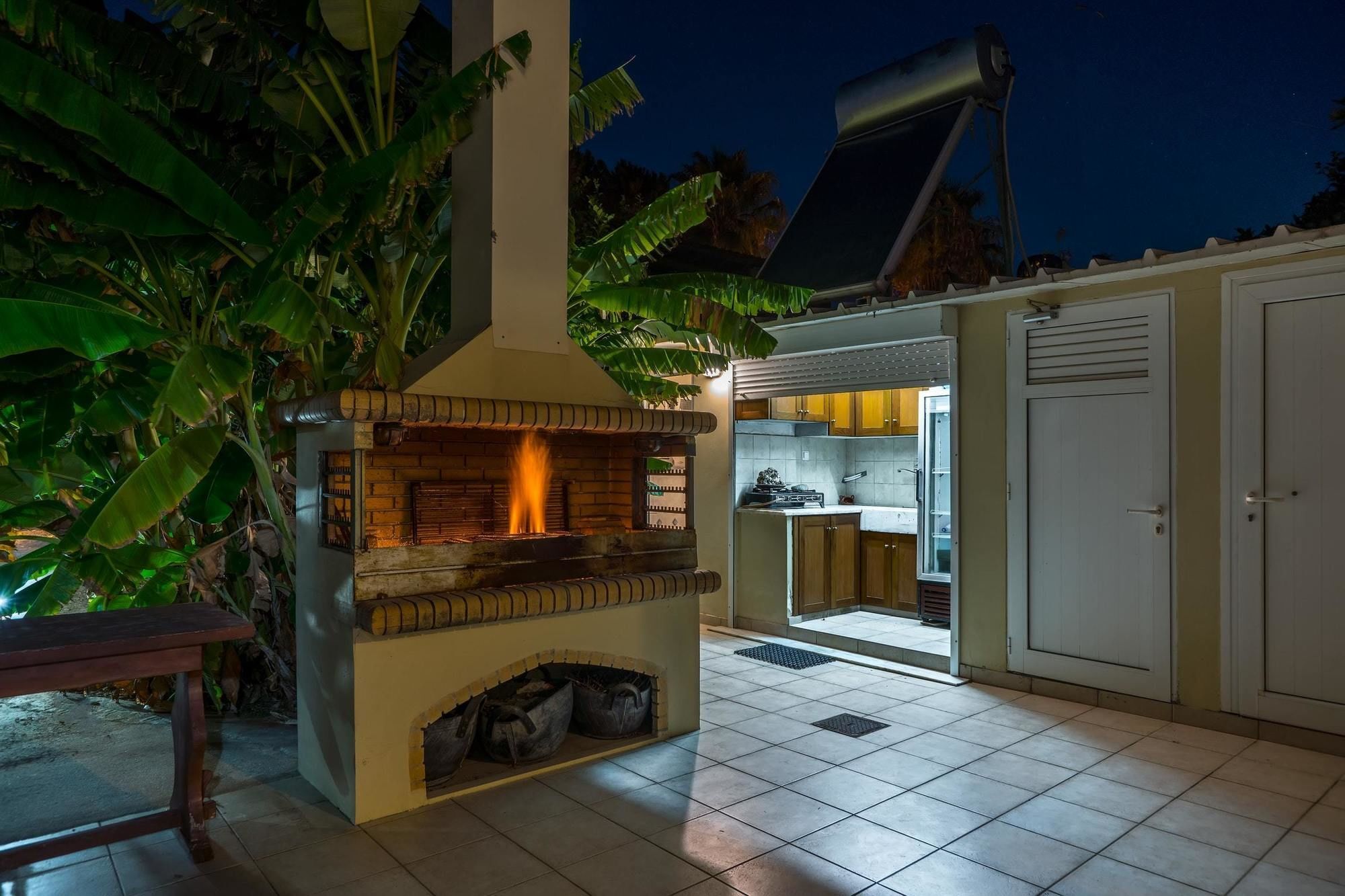 Maria'S Seaside Villa - House With 3 Rooms In Marathon, With Wonderful エクステリア 写真