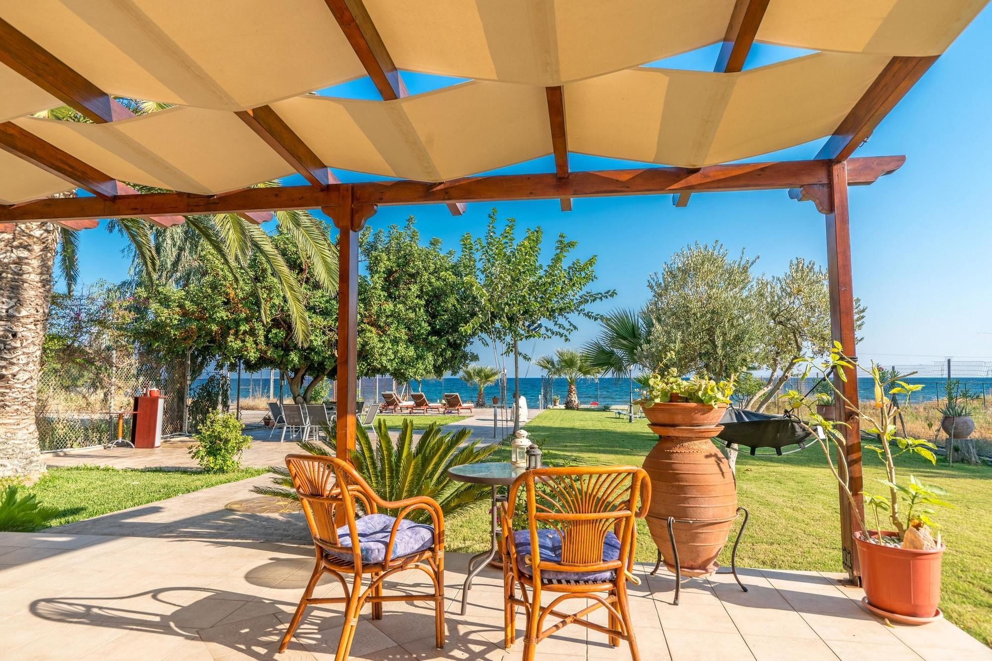 Maria'S Seaside Villa - House With 3 Rooms In Marathon, With Wonderful エクステリア 写真